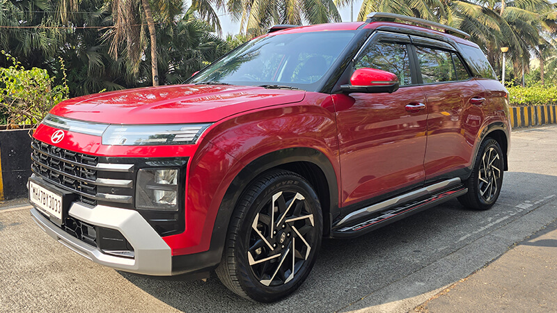 Hyundai Alcazar Signature AT 2025 Petrol