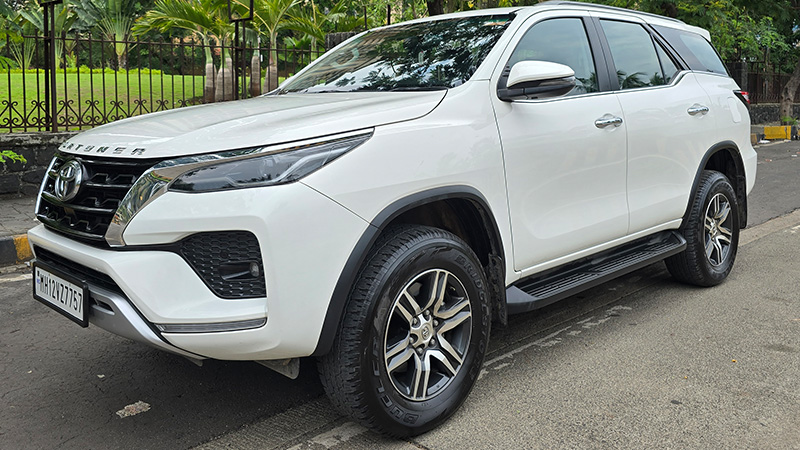 Toyota Fortuner 4X2 AT 2.8 2023 Diesel